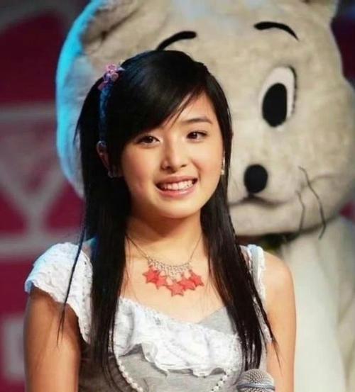 张含韵非同凡响的成长经历:从超女到全能艺人的成功秘诀解析 张含韵非同凡响的成长经历:从超女到全能艺人的成功秘诀解析