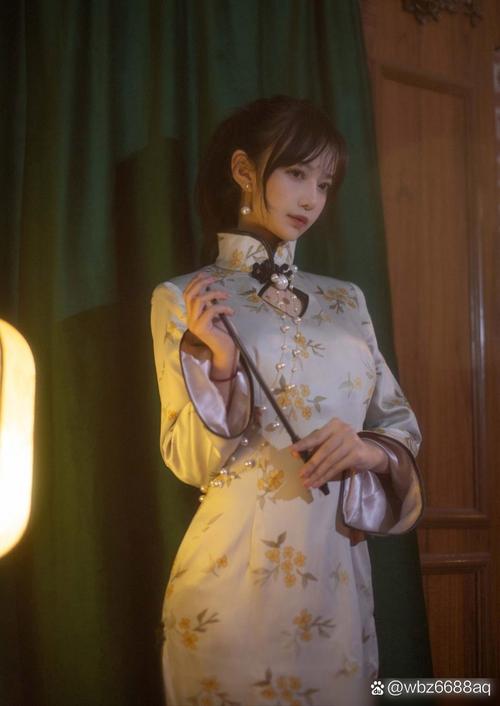 旗袍美女前凸后翘视频,每天都有不一样的精彩