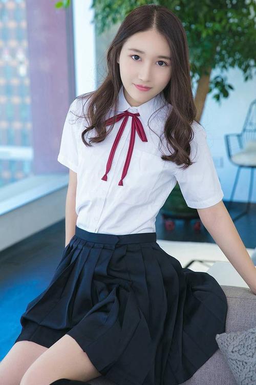 清纯制服学生被啪啪A免费开放所有入口，网友：选择多多