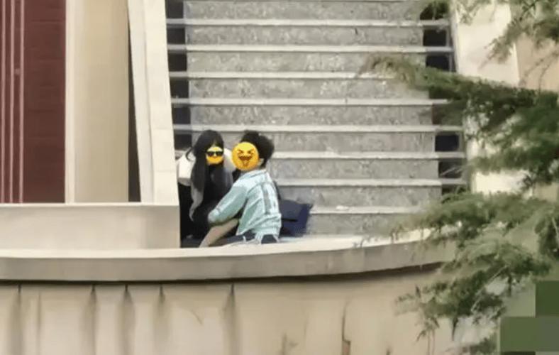 大学情侣宿舍里啪视频,好玩的短视频软件哦 大学情侣宿舍里啪视频,好玩的短视频软件哦