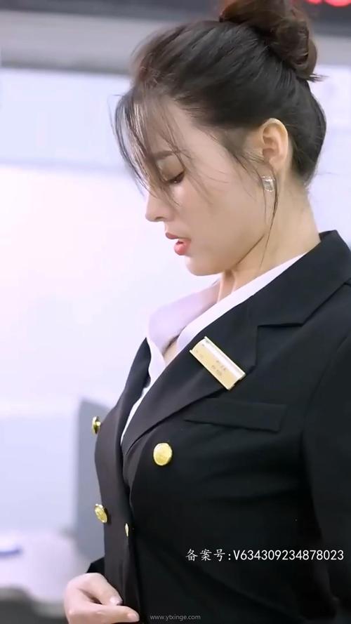 9420在线观看电影吸引众多网红主播前来入驻，一时间用户数量到达巅峰