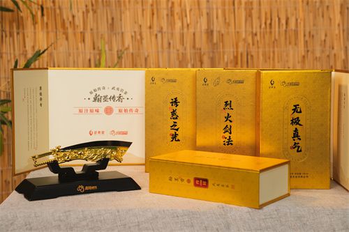 今晚,《原始传奇》的秋季盛典将通过直播形式盛大开启,届时还将免费赠送限量时装! 今晚,《原始传奇》的秋季盛典将通过直播形式盛大开启,届时还将免费赠送限量时装!