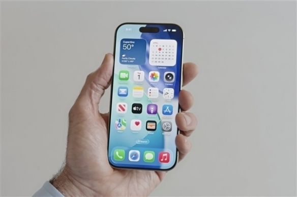 苹果历史上首次！曝光iPhone 18 Pro系列将迎来灵动岛尺寸的缩减