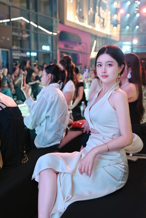 视频大秀是啥意思海量精品视频资源推荐，网友:免广告流畅播放