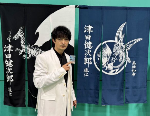 津田健次郎回顾其演艺旅程：由低谷演员蜕变为备受欢迎的声优大师