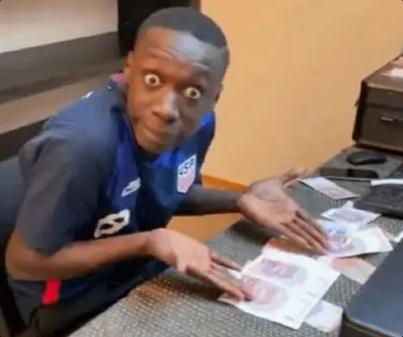 估值逼近十亿的“无语哥”Khaby_Lame_AI虚拟形象开启全球变现新纪元